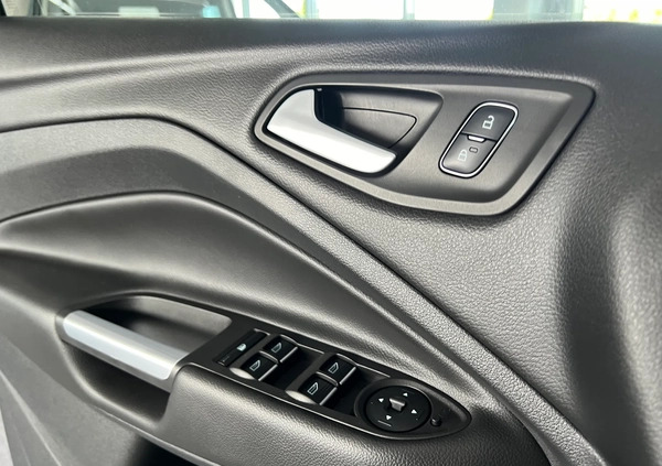 Ford Kuga cena 88800 przebieg: 79000, rok produkcji 2018 z Tychy małe 562